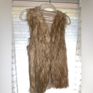 Faux fur vest Shelby Collection